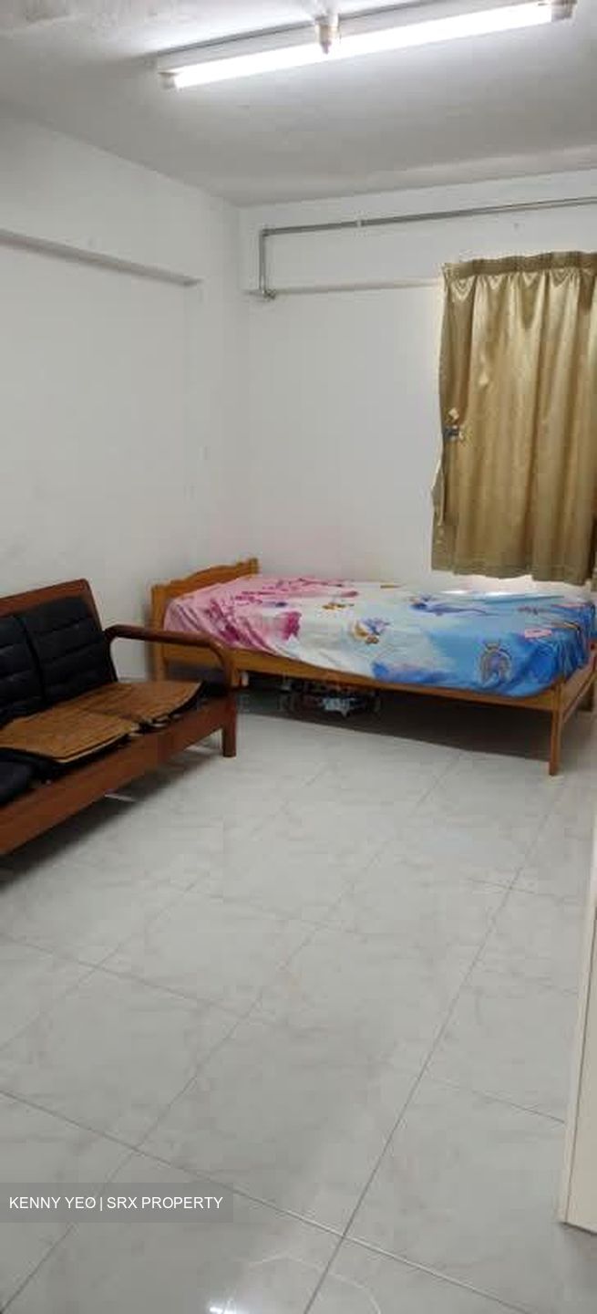 Tampines Street 42 (D18), Shop House #567603801